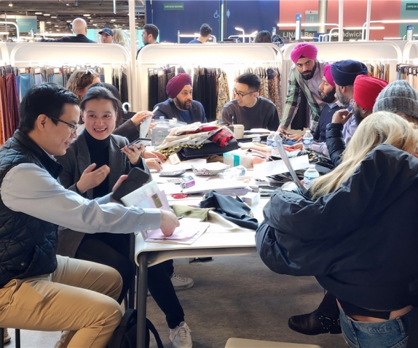 尊龙人生就是博首页丝绸亮相PV展